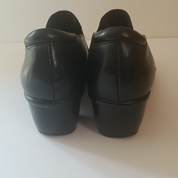 Clark's shoes - Picture 3 of 6